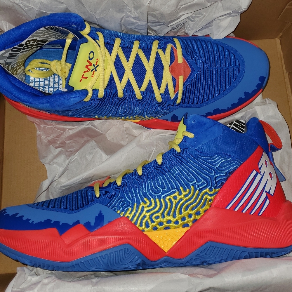 New balance basketball shoes